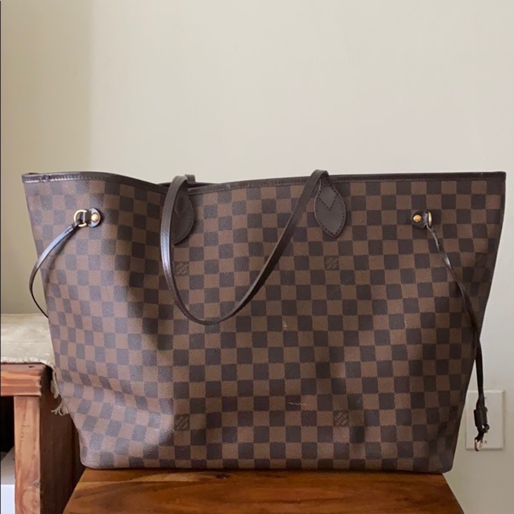 Louis Vuitton Neverfull GM Tote